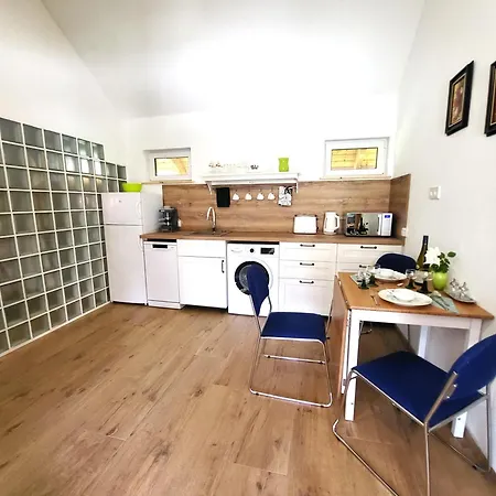 Agardy 1 Apartment *